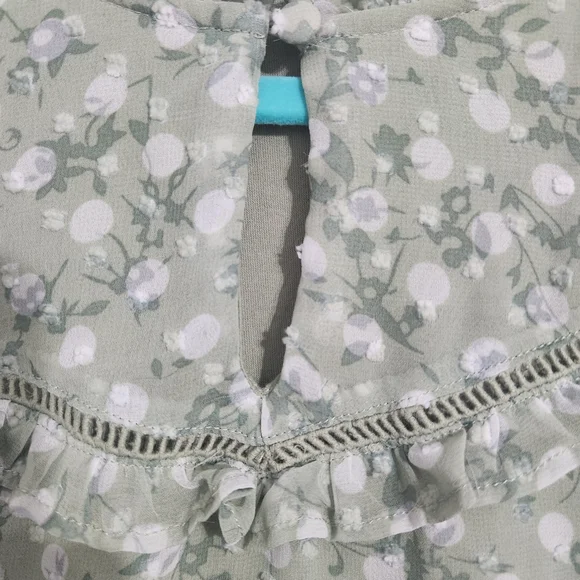 LC Lauren Conrad Green Floral Ruffle Sleeveless Blouse, size XL - Picture 4 of 7